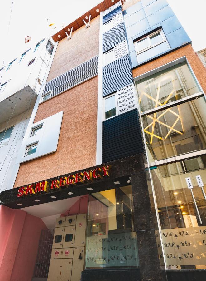 Skm Regency Hotel Ченай Екстериор снимка