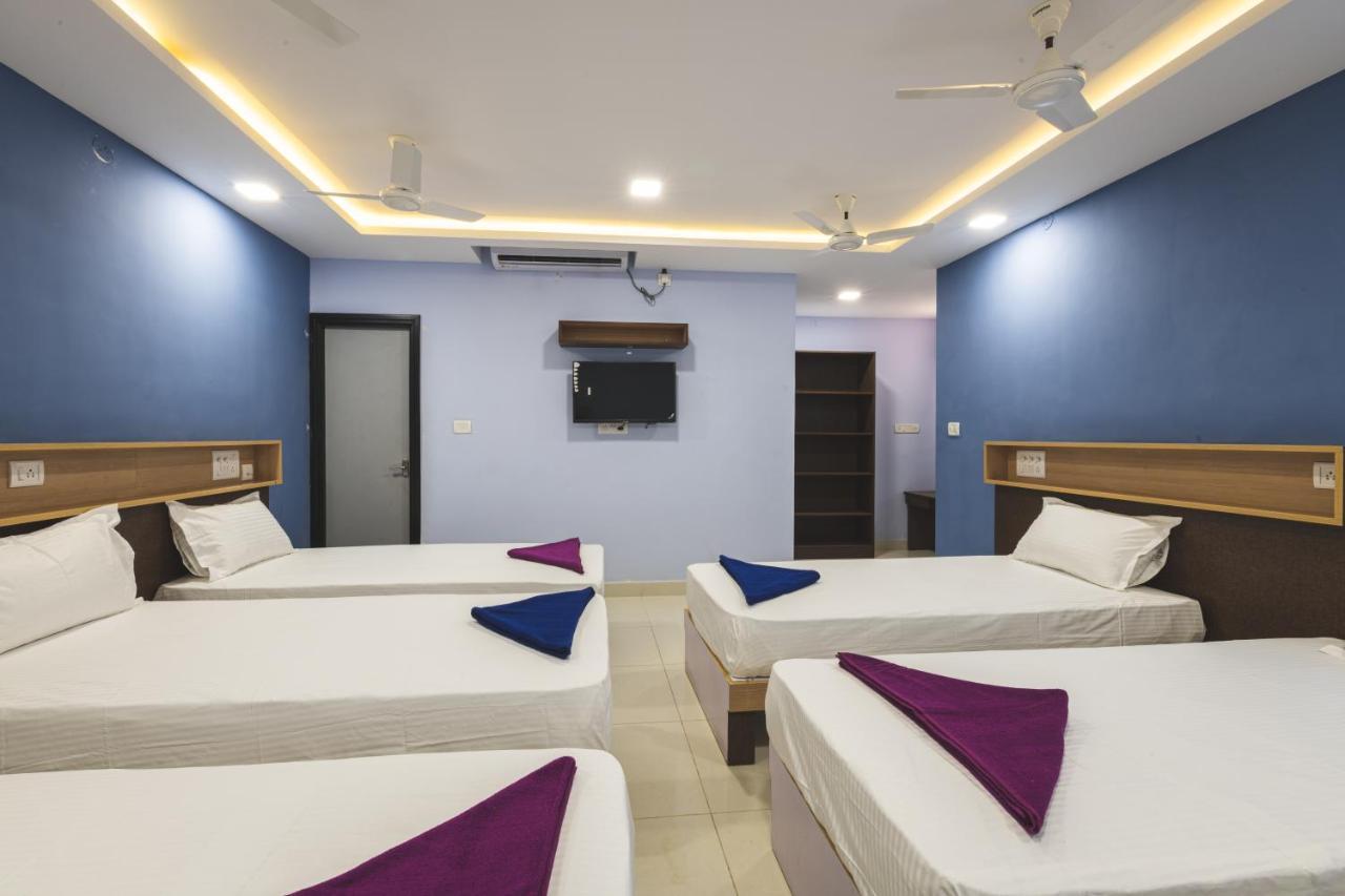 Skm Regency Hotel Ченай Екстериор снимка